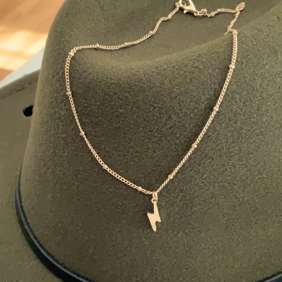 Jewelry - Gold choker